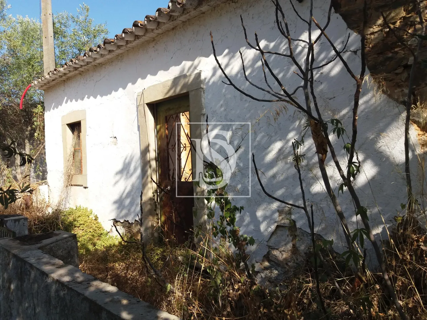 Moradia para Restaurar T5