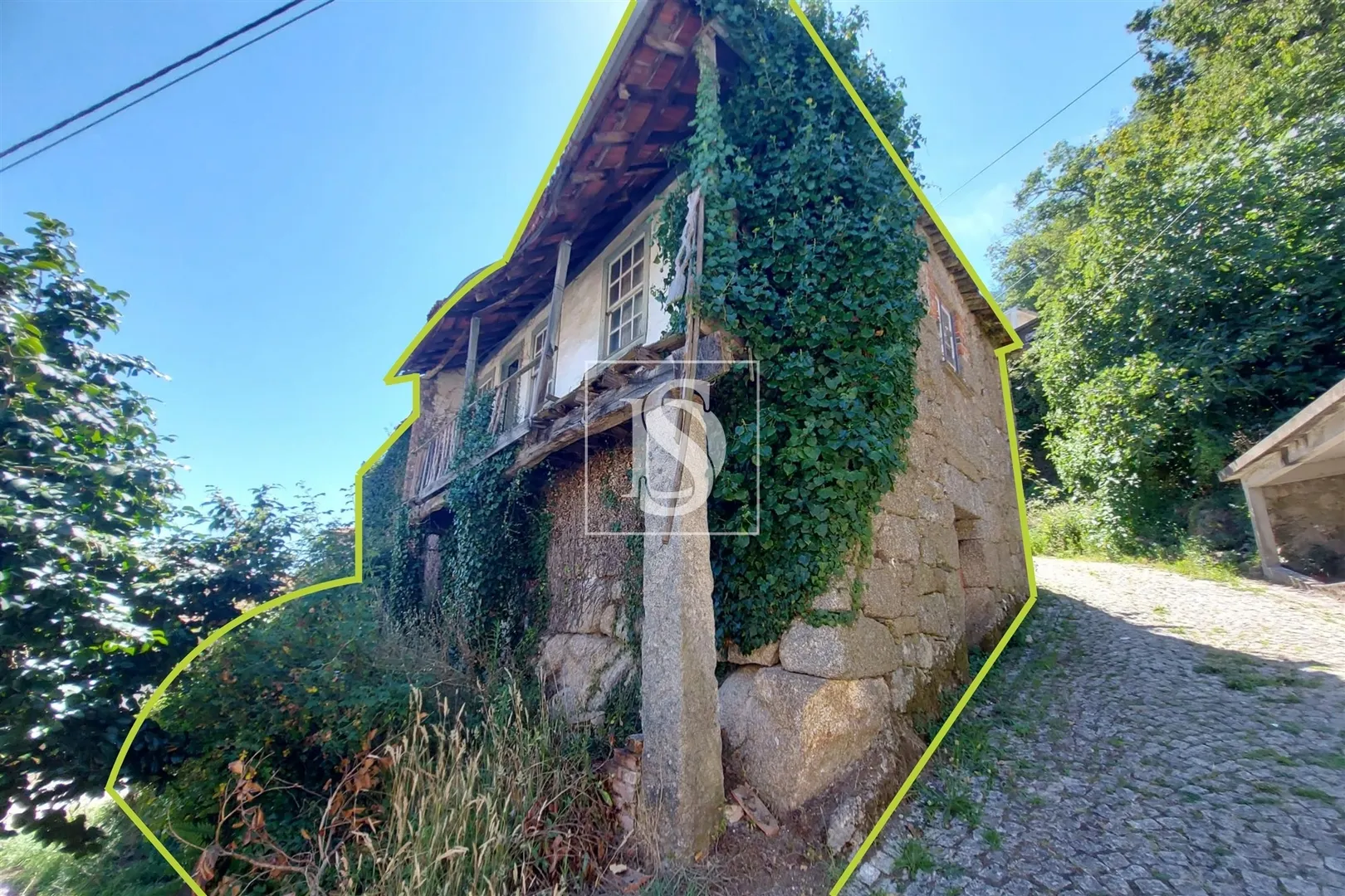 Moradia para Restaurar T2