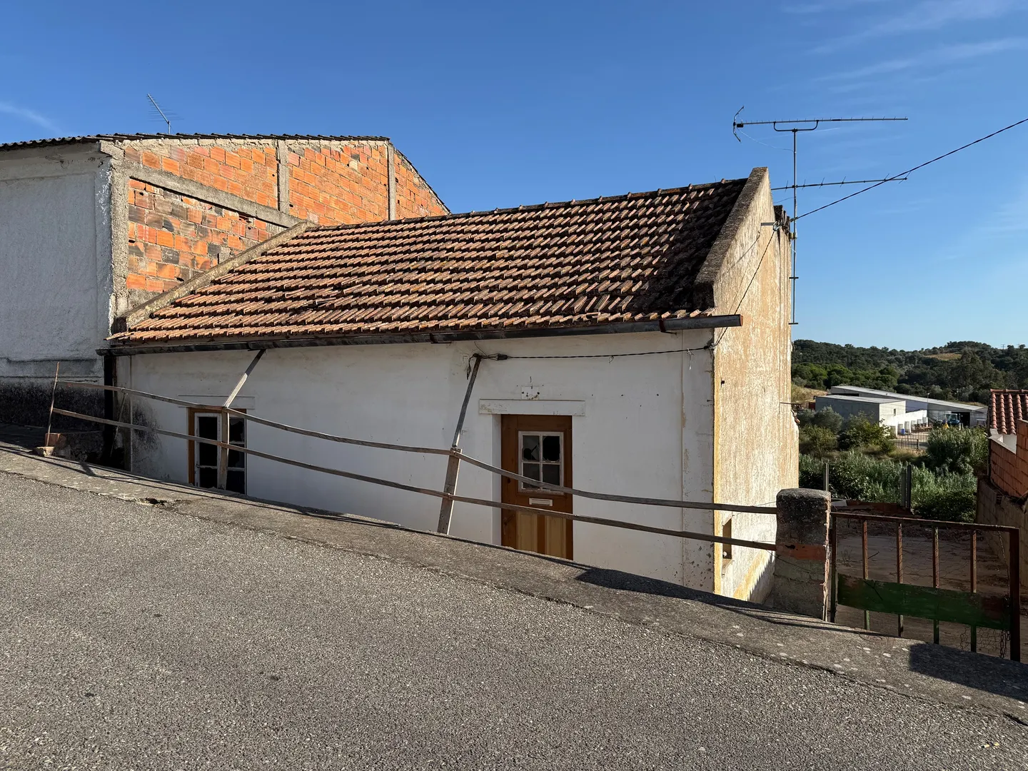 Moradia para Restaurar T2