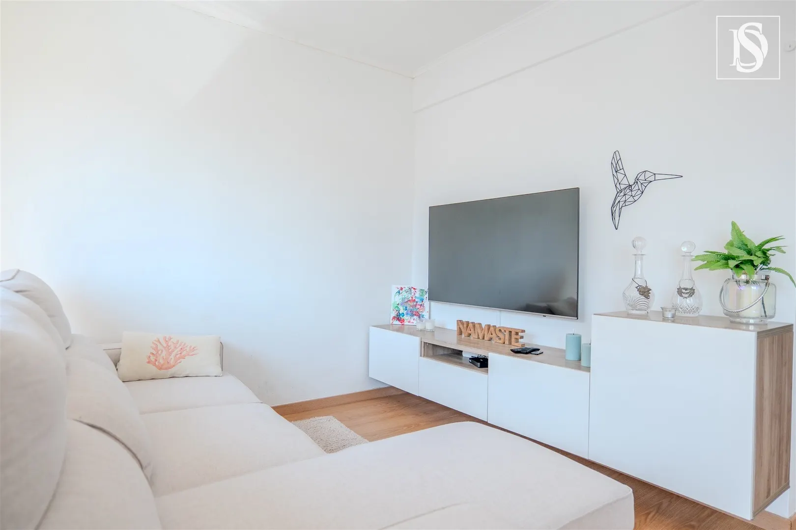 T3 Totalmente Remodelado na Amadora – Junto à Academia Militar