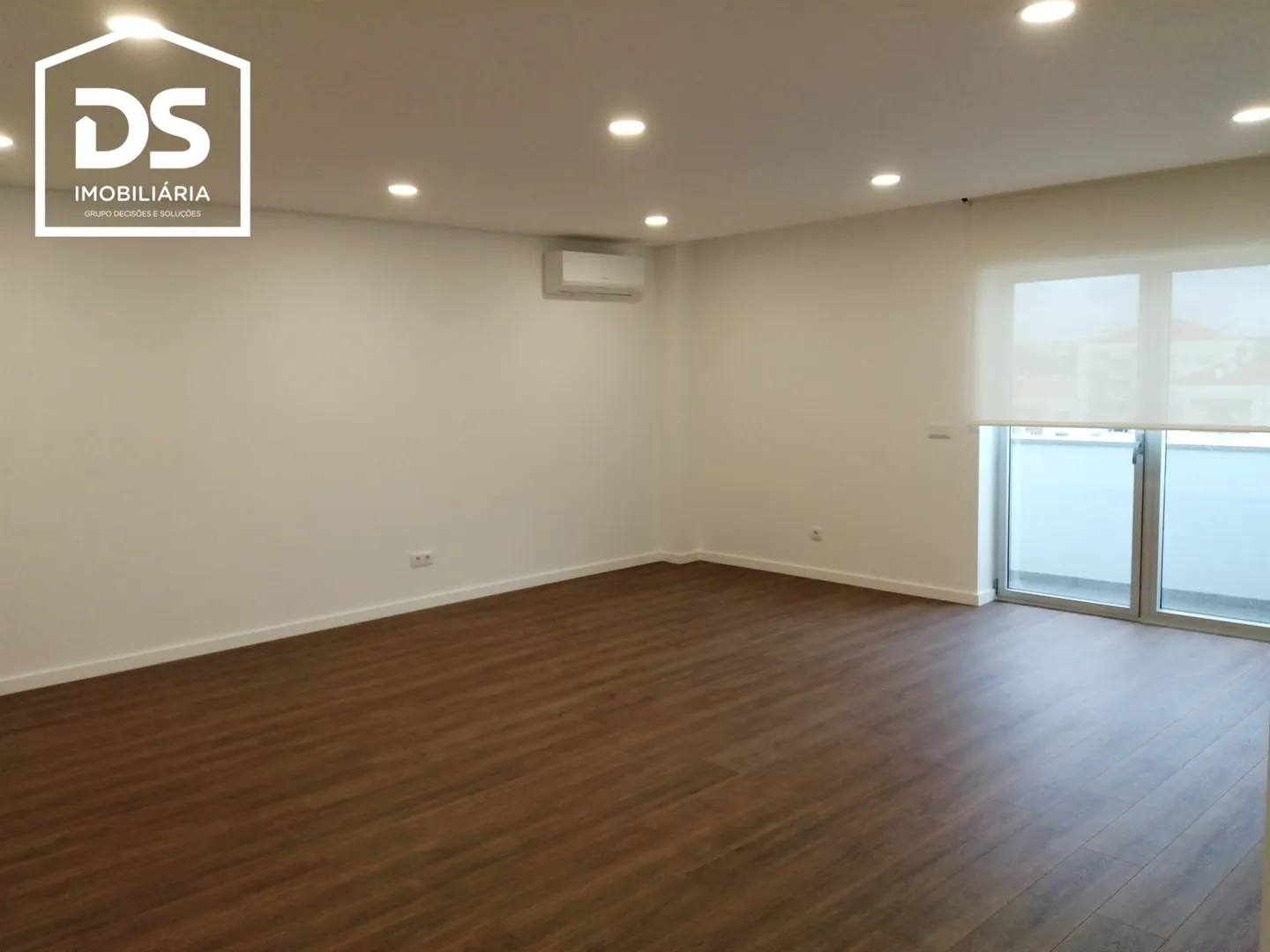 Flat T1 +1 DUPLEX