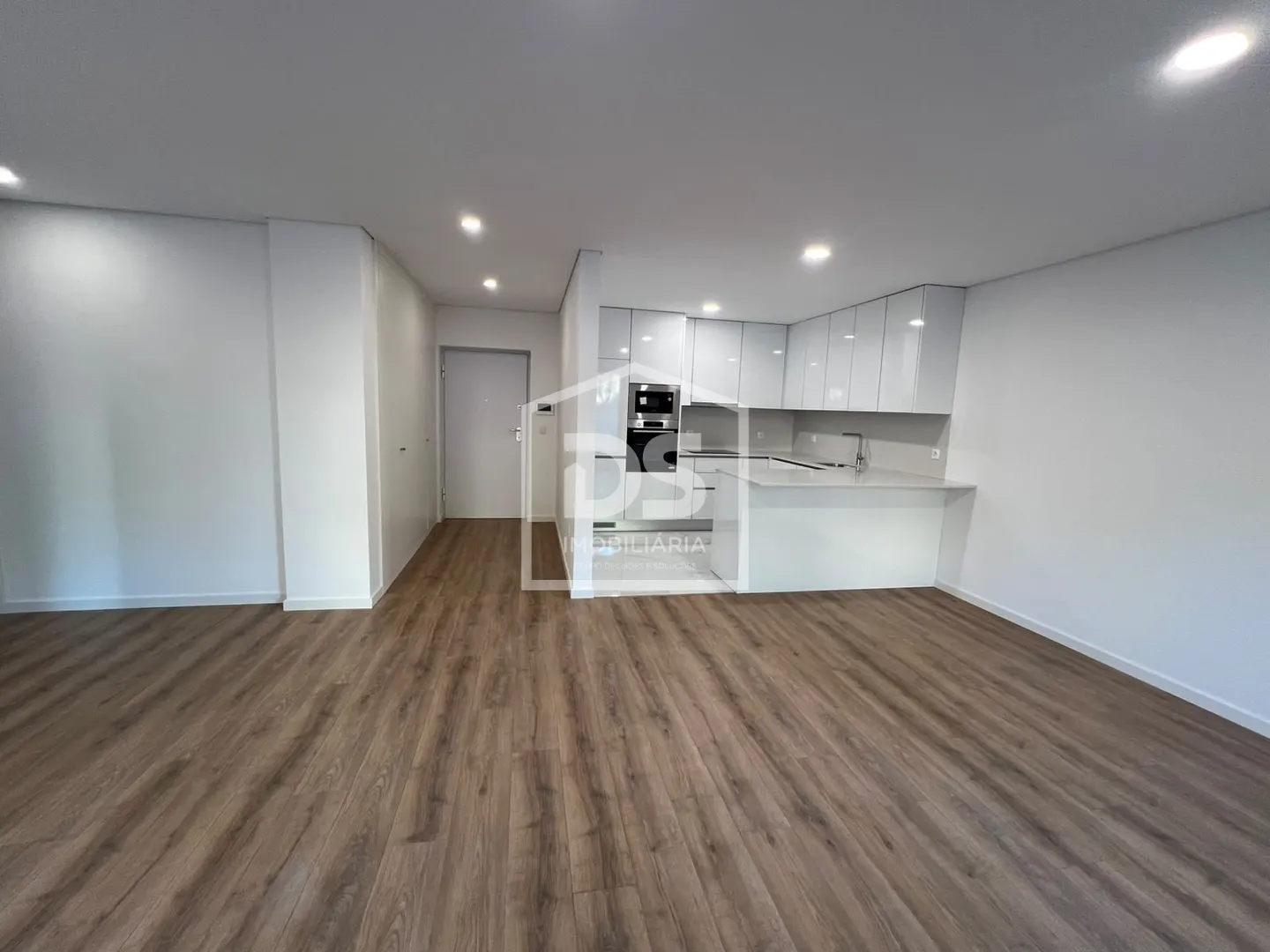 Apartamento T1 Novo Venda