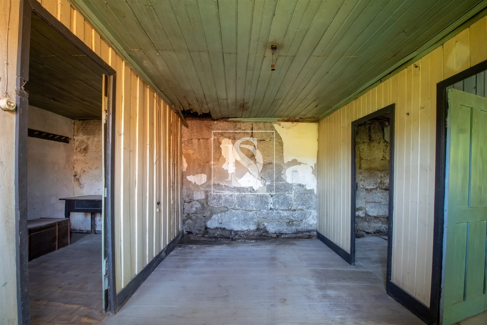 Detached house to restore T2