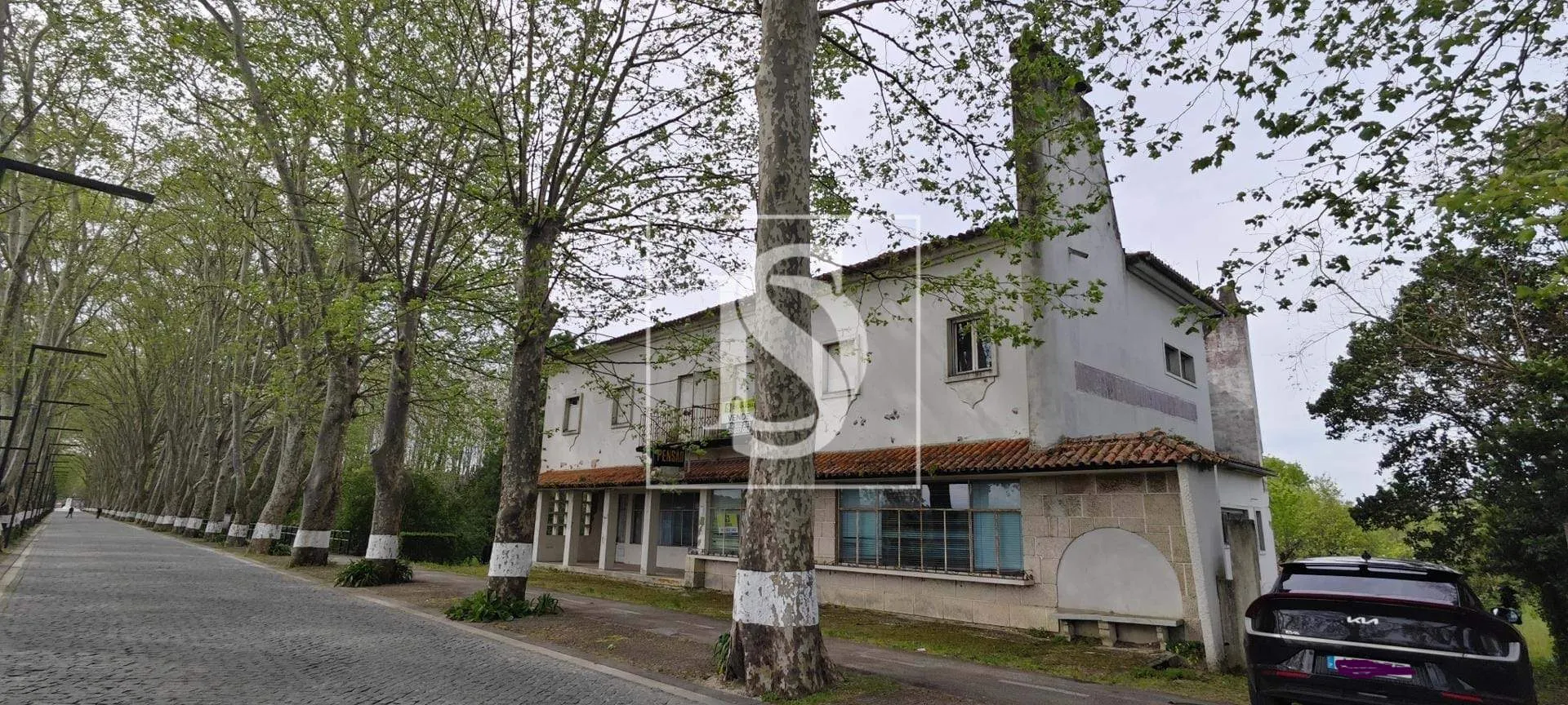Hostel >=10 Bedroom