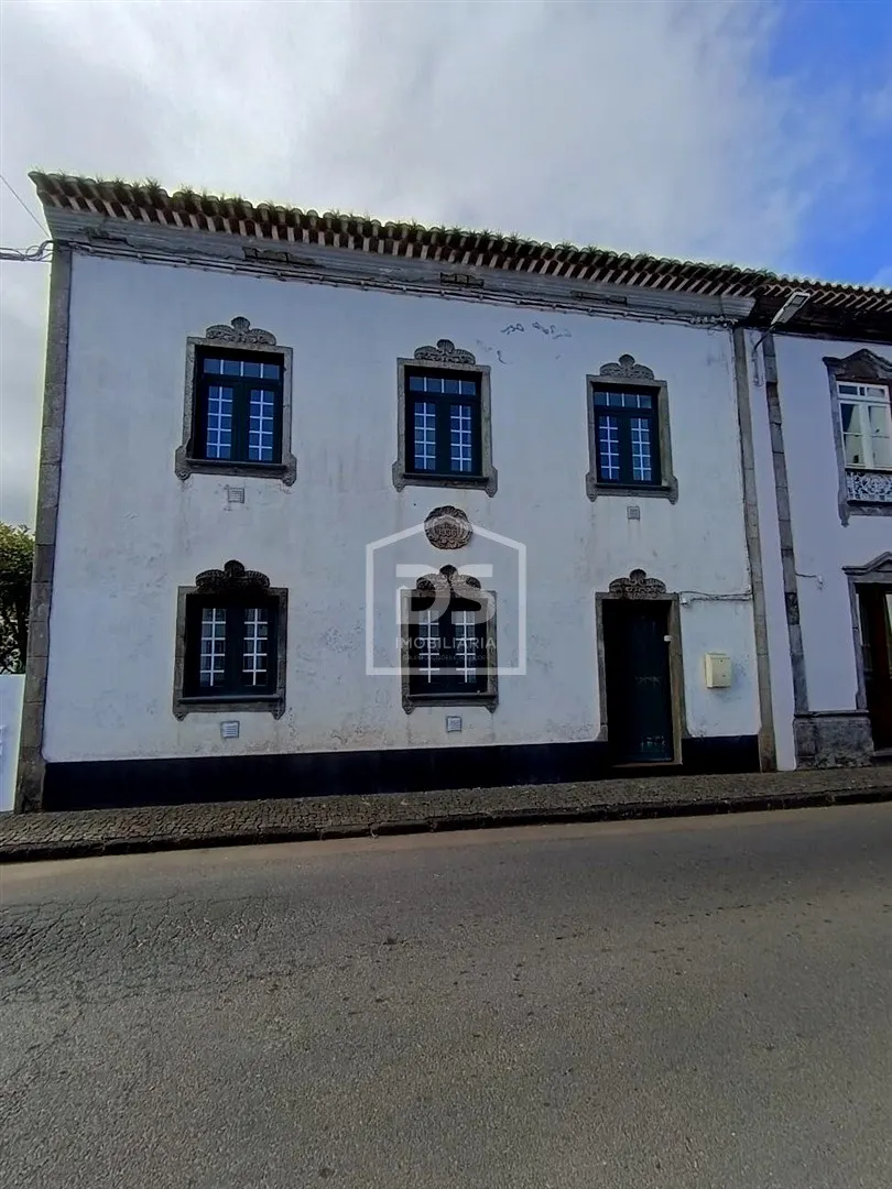 House T4