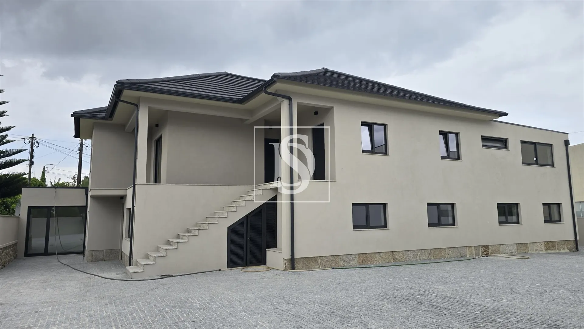 Apartamento T1+1 NOVO - Tamel S. Veríssimo
