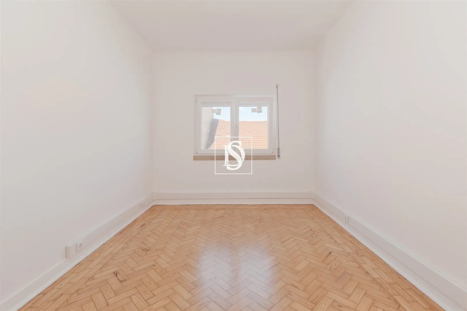 Apartamento T2 Remodelado - Arrendamento