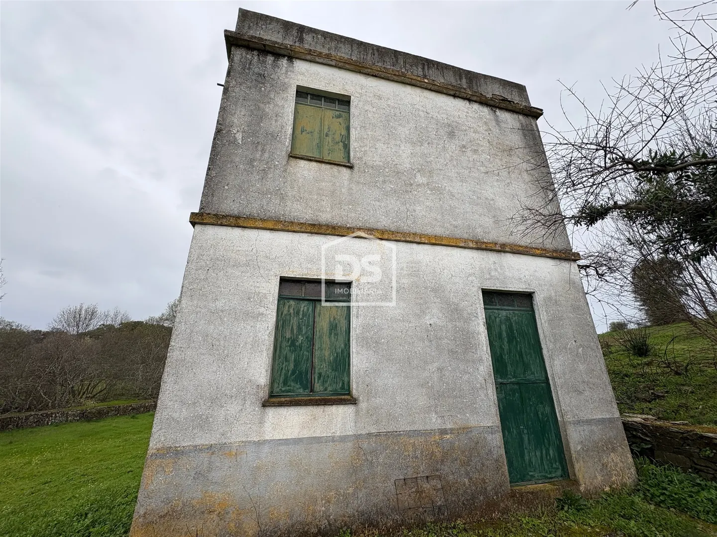 Mixed Real Estate T1