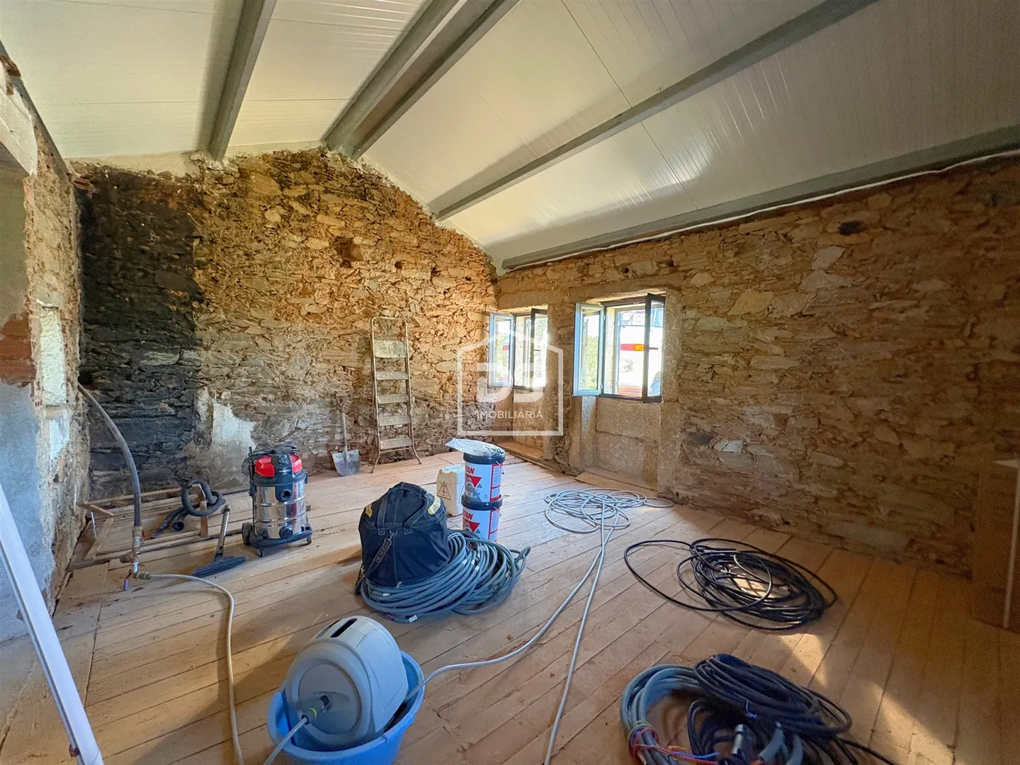 Mixed Real Estate T2