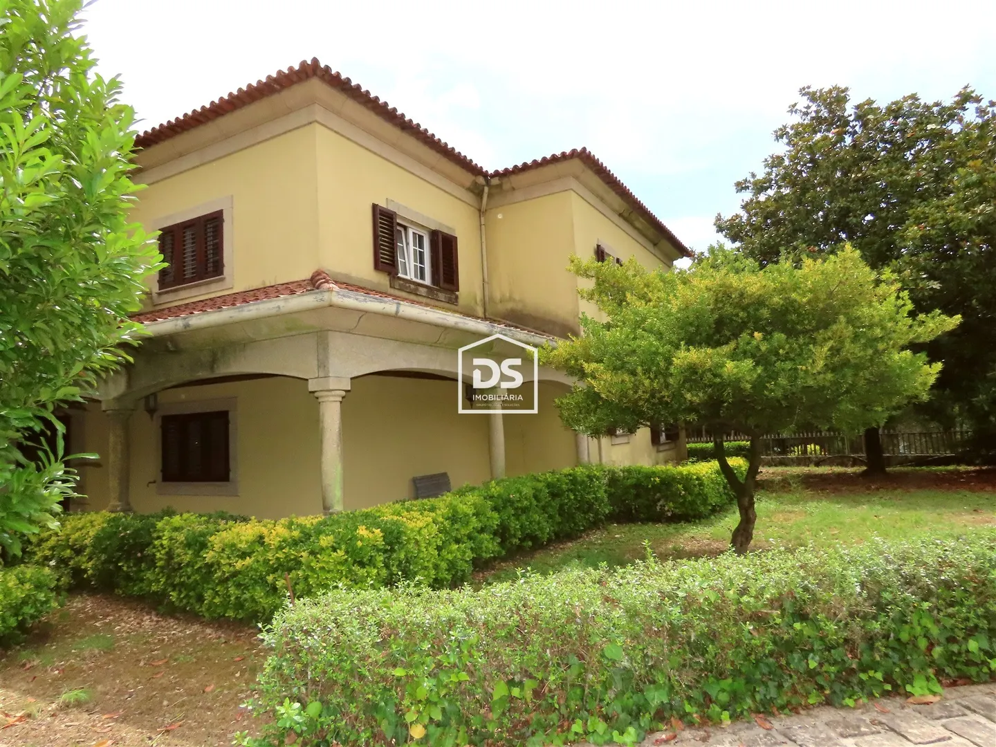House T6