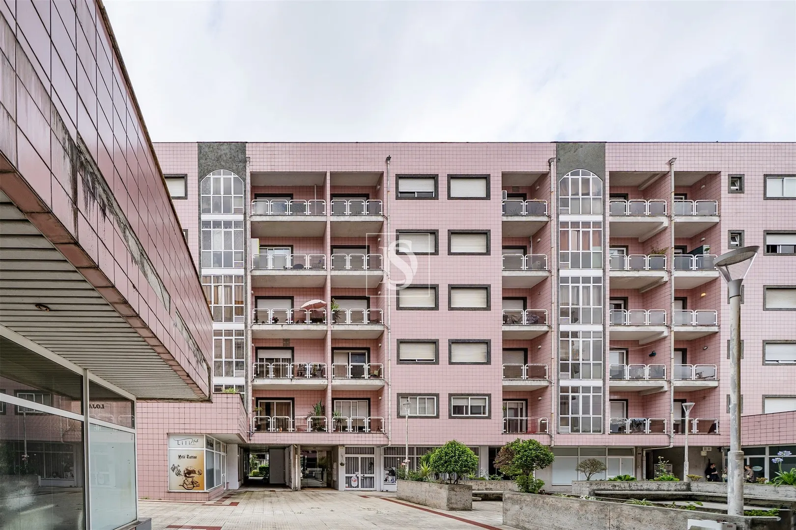 T1+1, Totalmente Remodelado, em Fermentões, Guimarães, com 76 m²