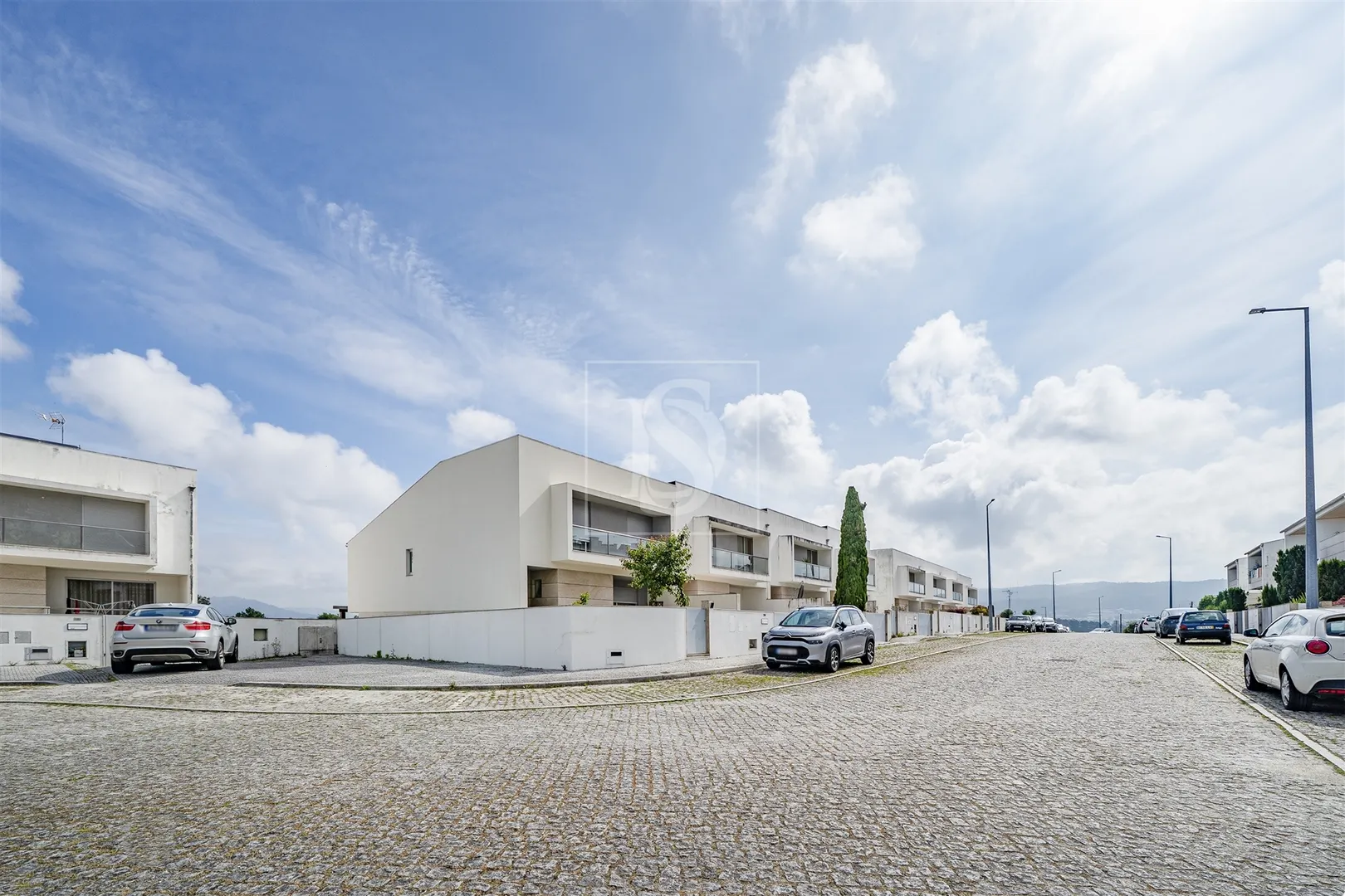 Moradia T4, Equipada e Mobilada, em Gamil, Barcelos