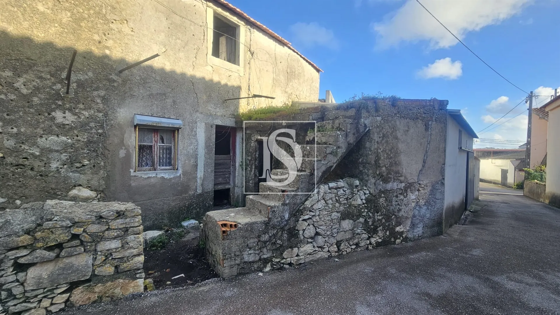 Moradia para Restaurar T1