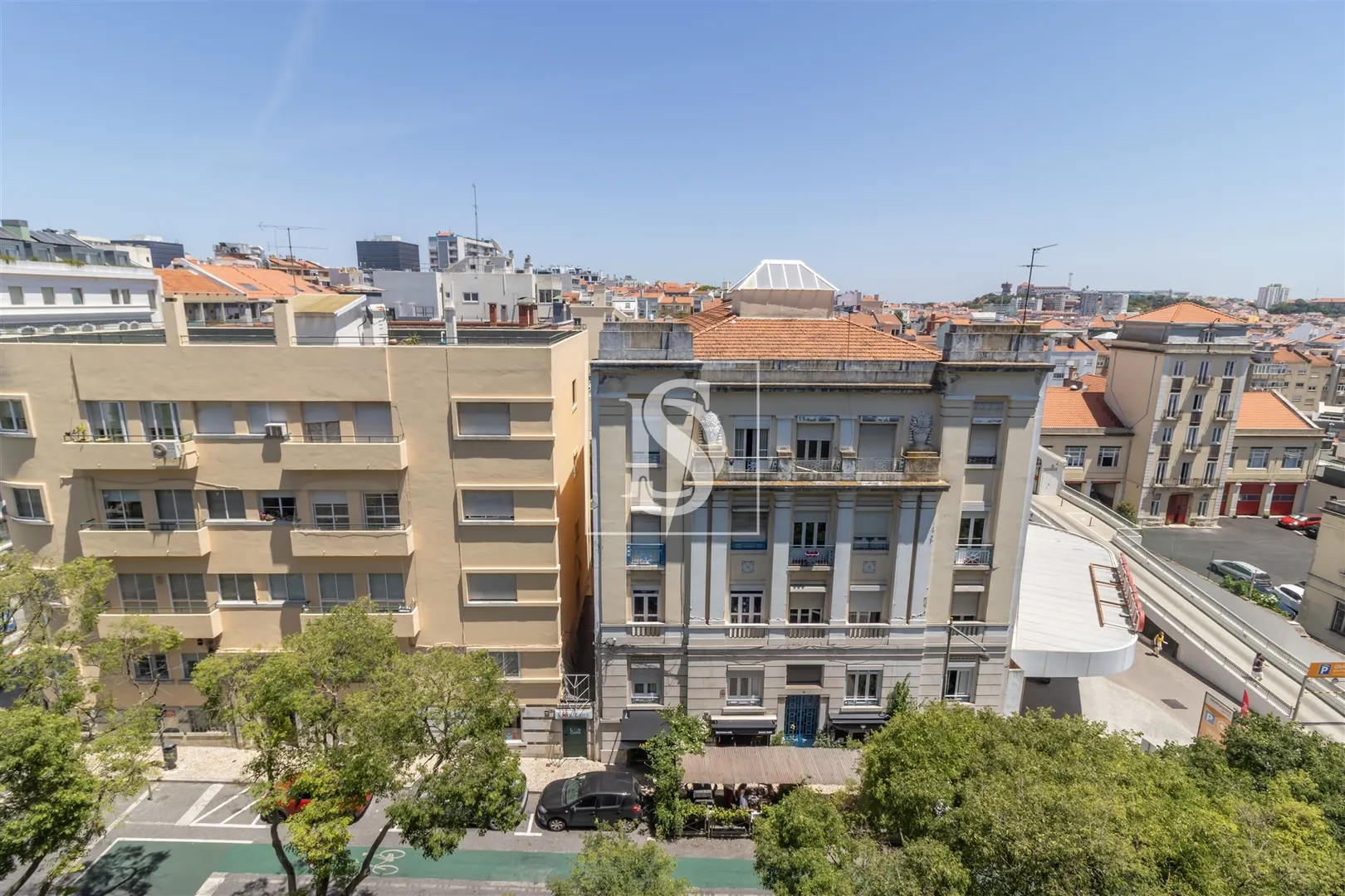 T1 Remodelado e Decorado e Equipado na Av. Defensores de Chaves, Lisboa