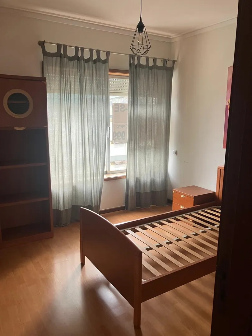 T3 em frente ao El Corte Inglês Vila Nova de Gaia Porto 