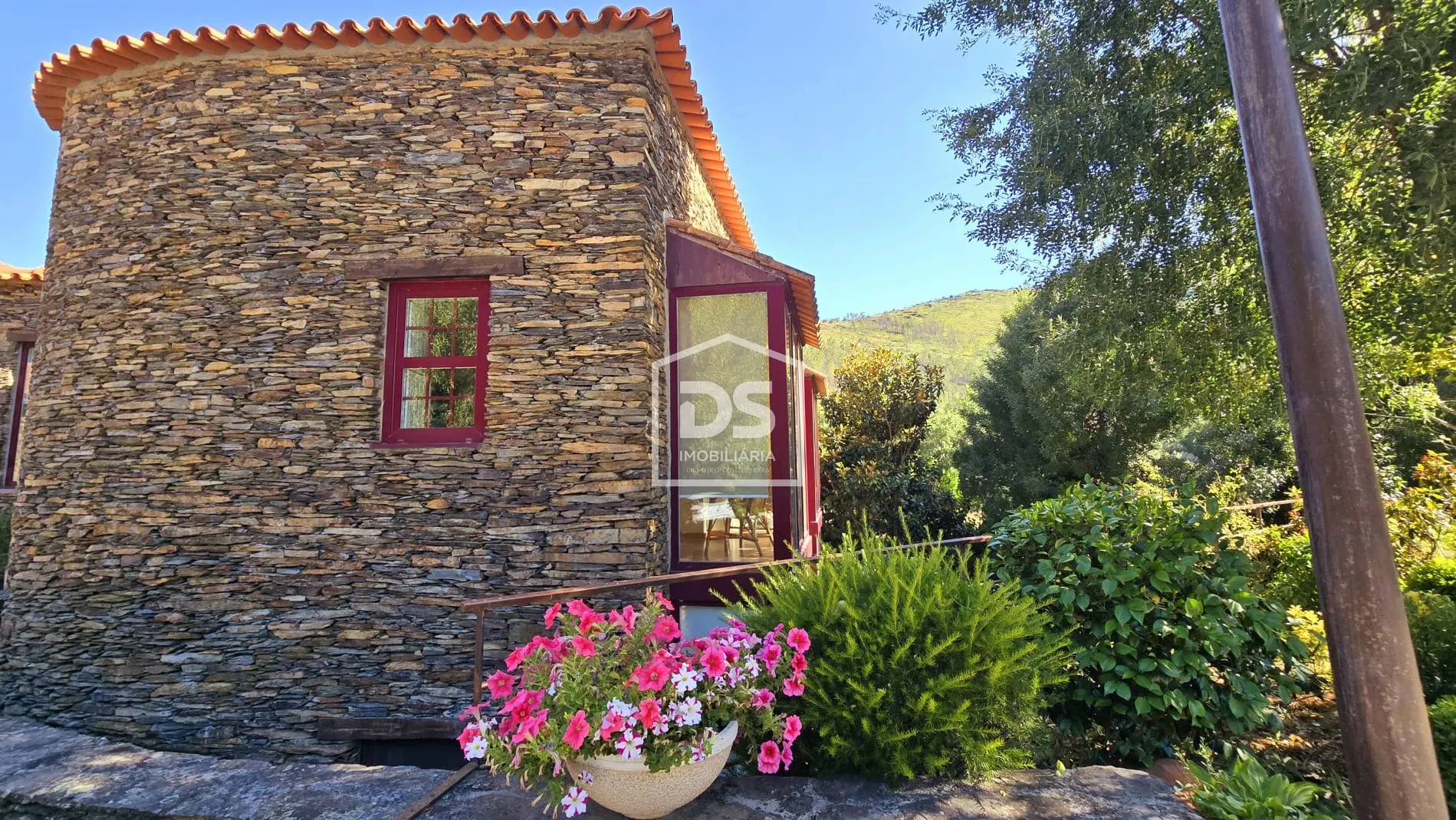 Residential >=10 Bedroom