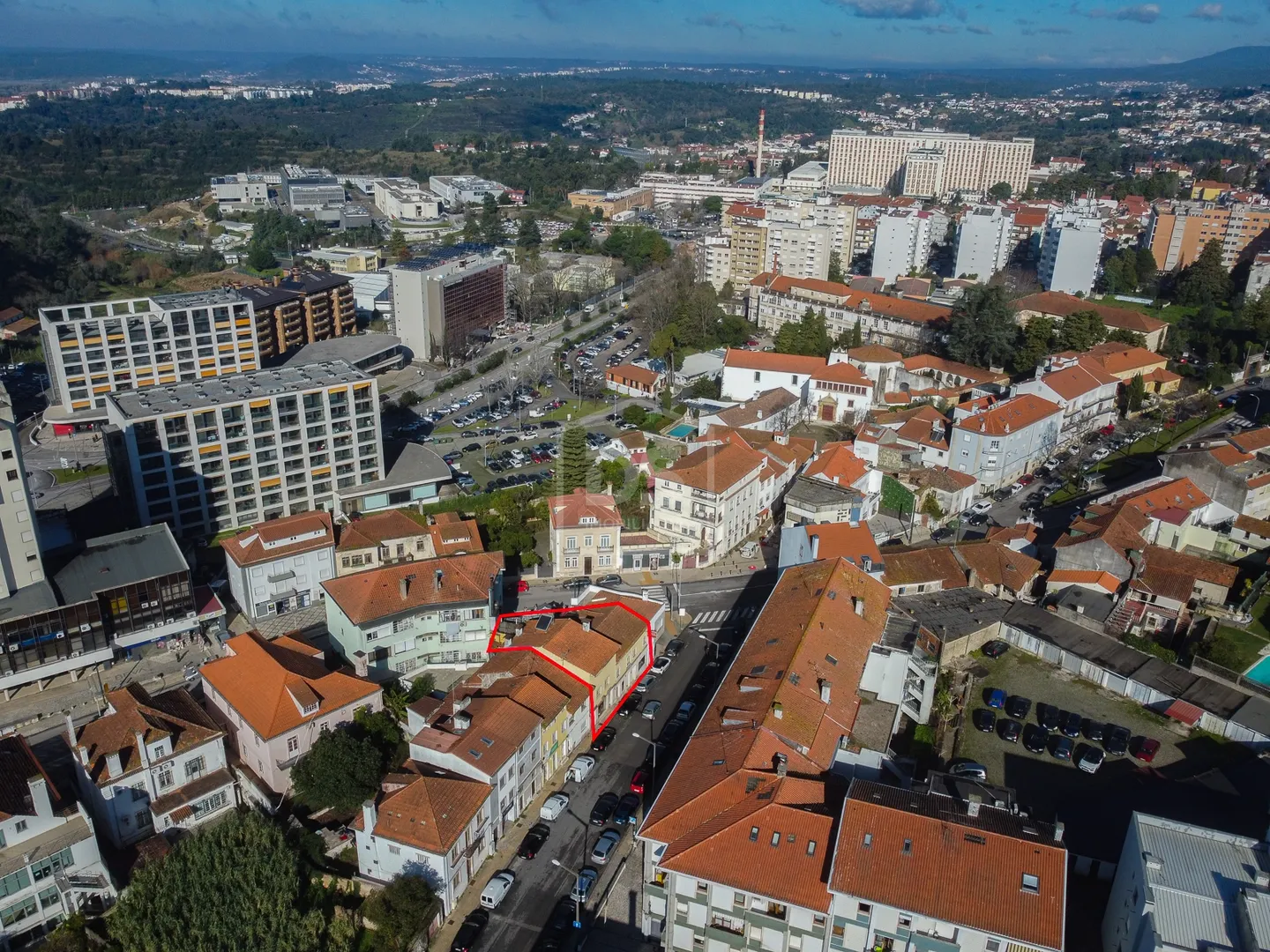 OPORTUNIDADE ÚNICA – DOIS PRÉDIOS COMERCIAIS E HABITACIONAIS  EM CELAS - COIMBRA