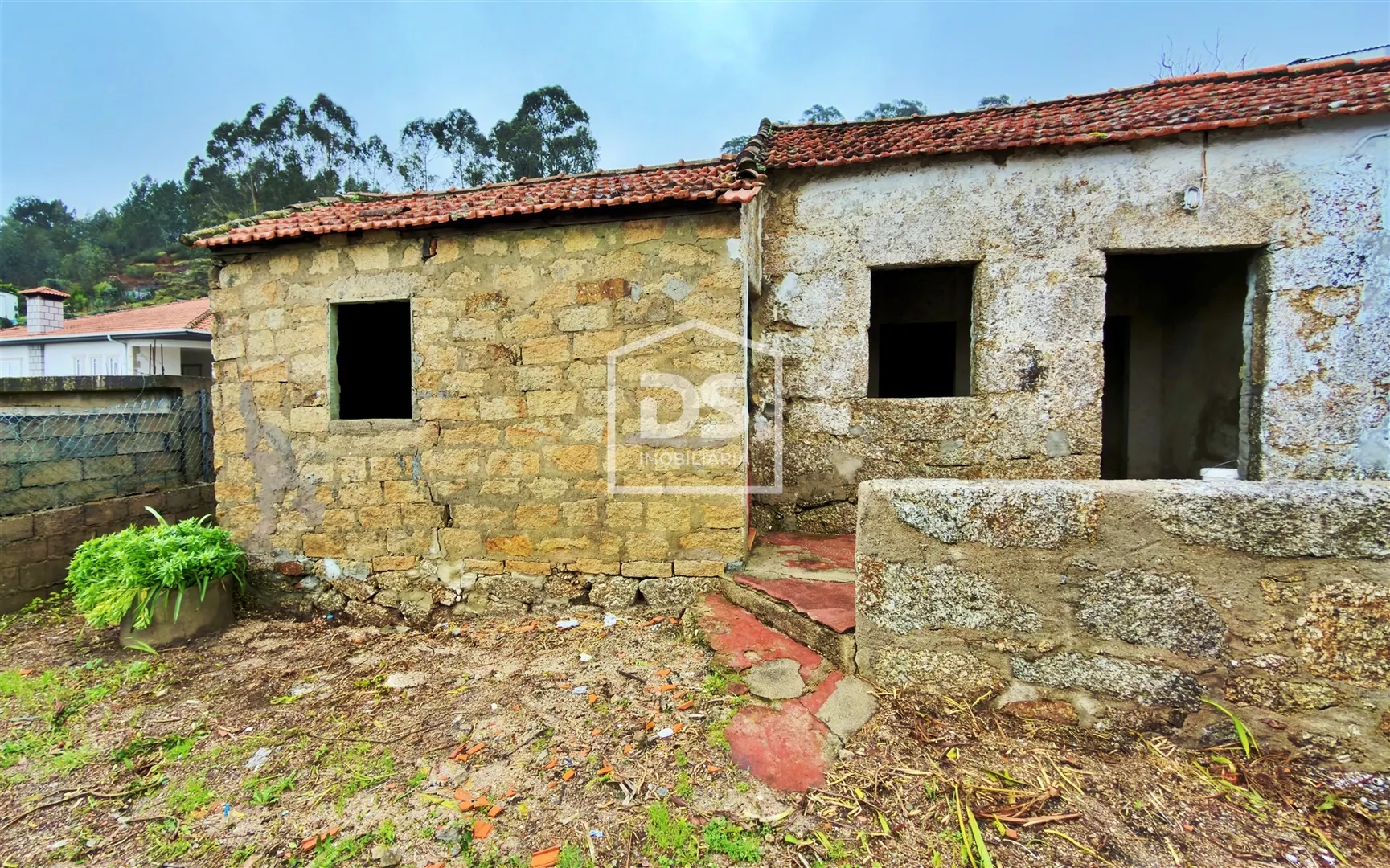 Detached house to restore T2