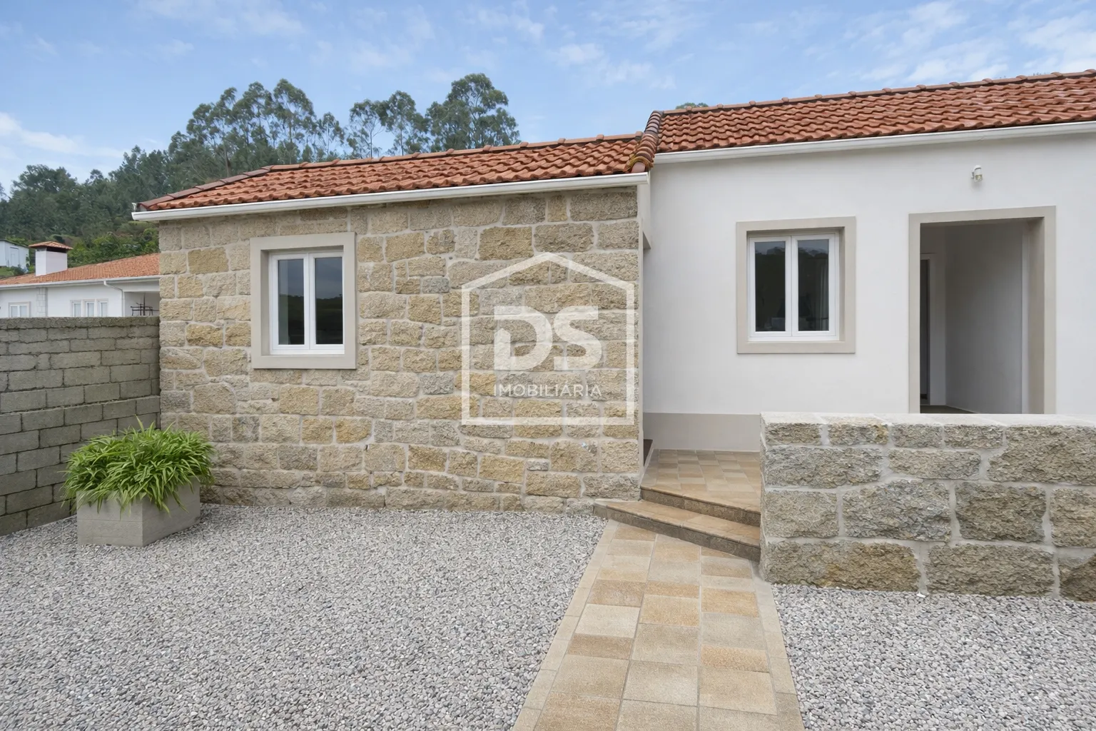 Detached house to restore T2