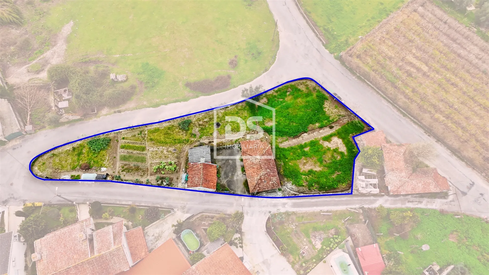 Detached house to restore T2