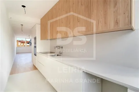 Apartamento T3 Remodelado na Quinta da Alçada, Leiria