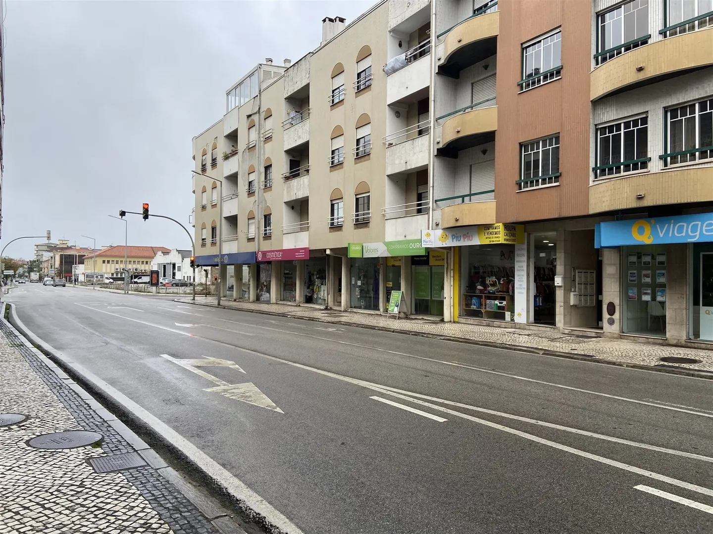 Trespasse de Loja de Vestuário Infantil (Física e Online) no centro da Marinha Grande