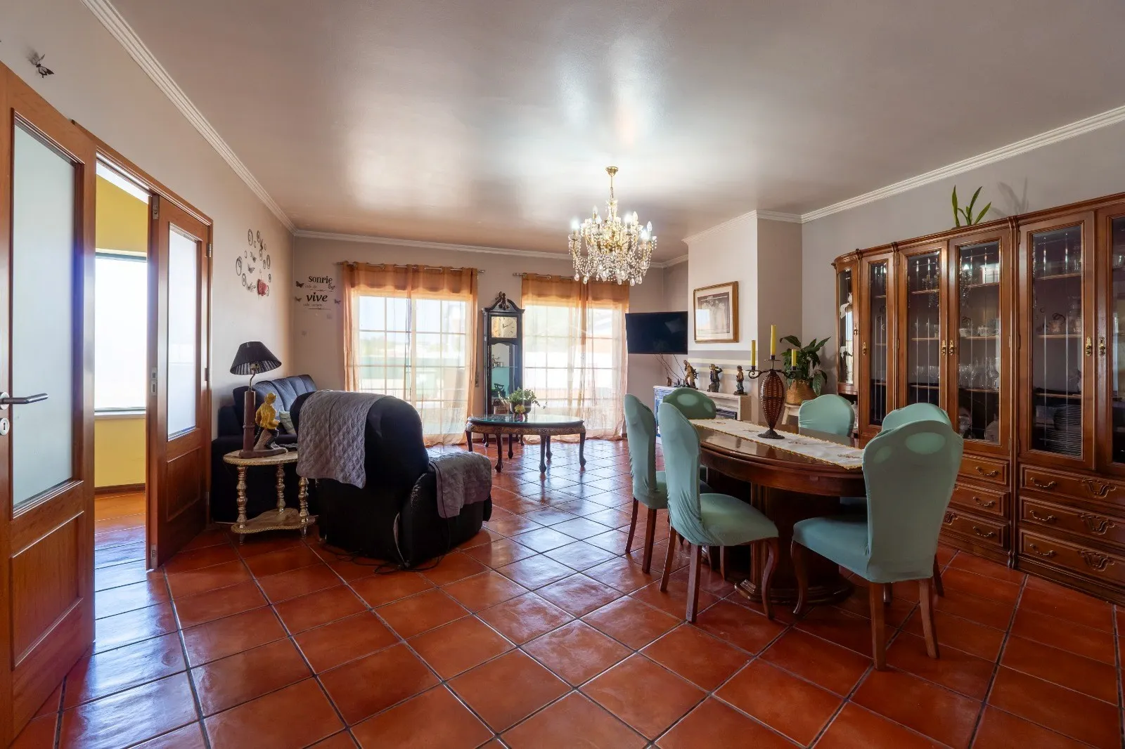 Moradia T5 geminada na Garcia, Marinha Grande