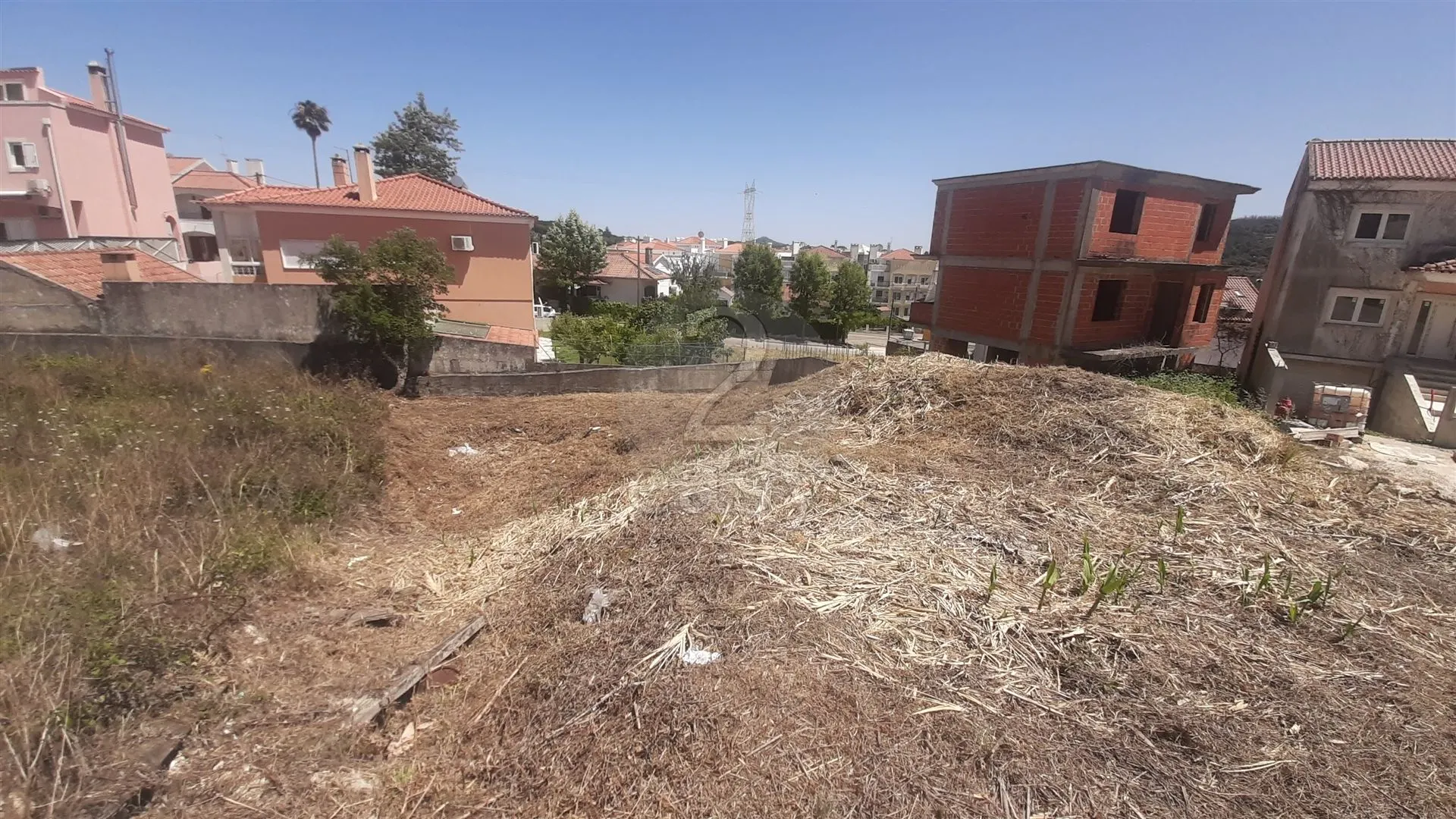 Land for sale in Mafra, Portugal — €115,000