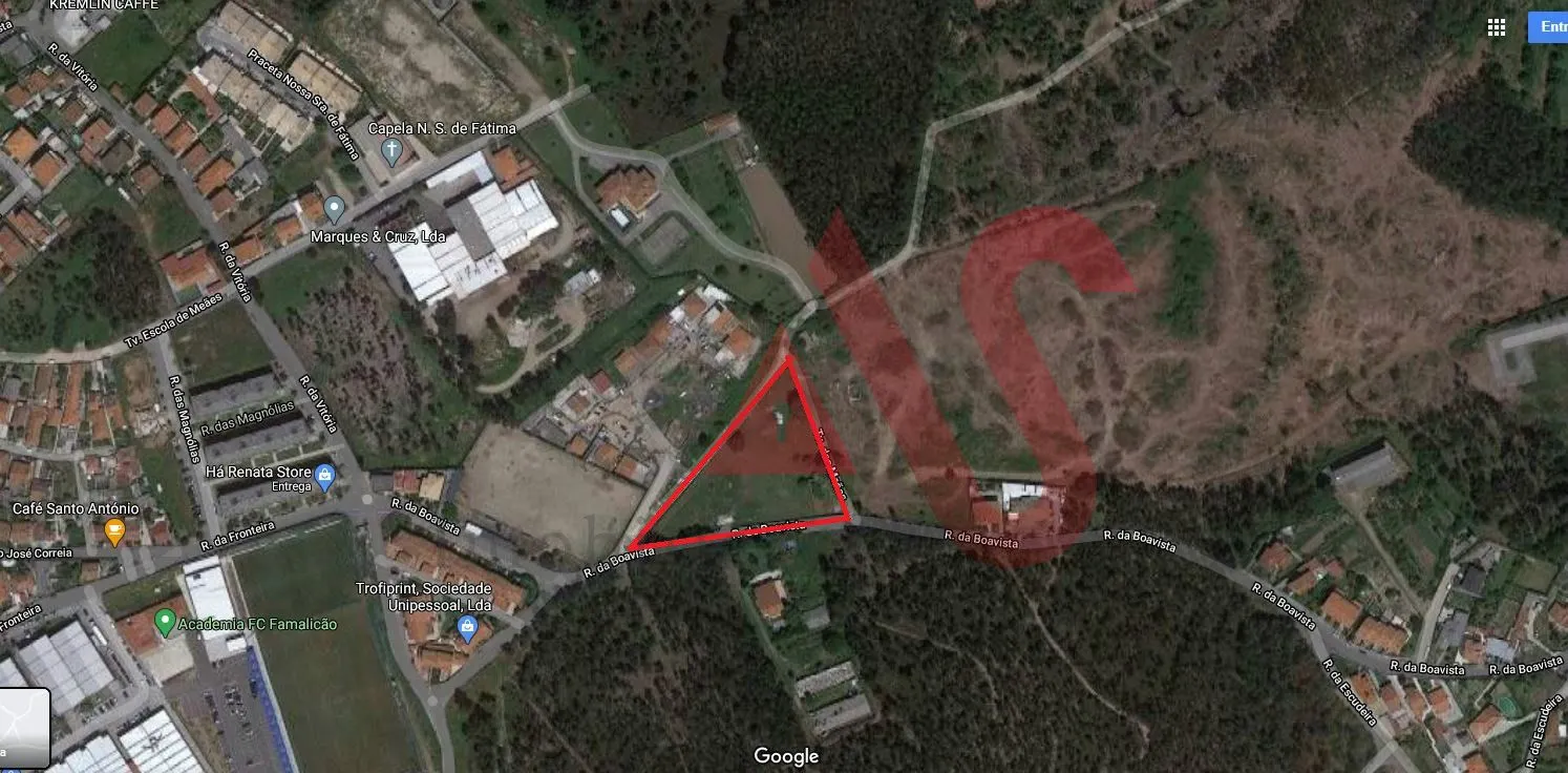 Land for sale in Vila Nova de Famalicão, Portugal — €290,000