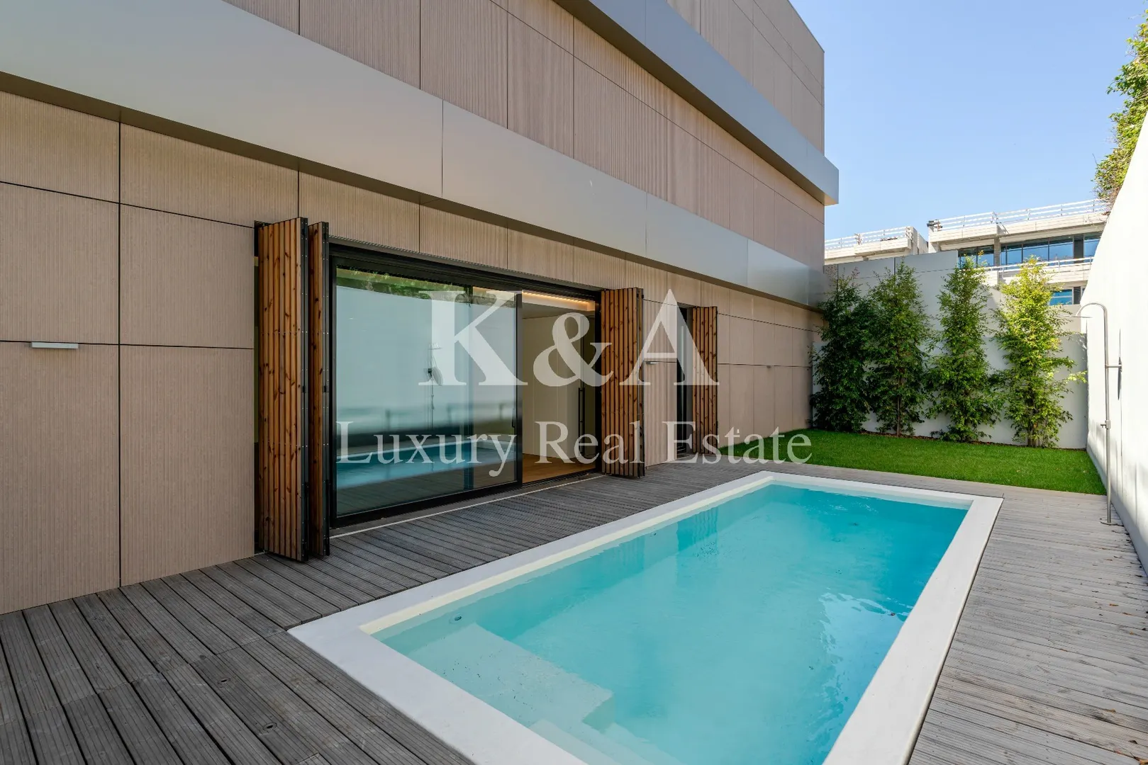 Duplex apartment with pool in Foz