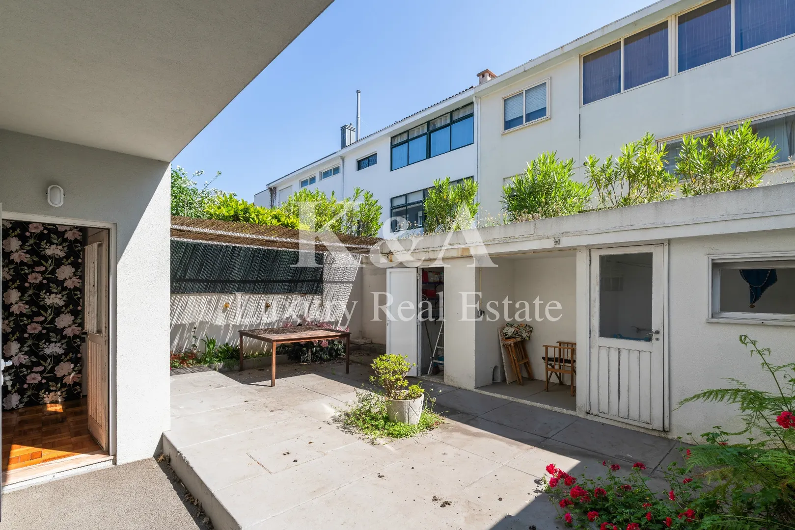 Moradia T4  localizada no Bairro dos Músicos