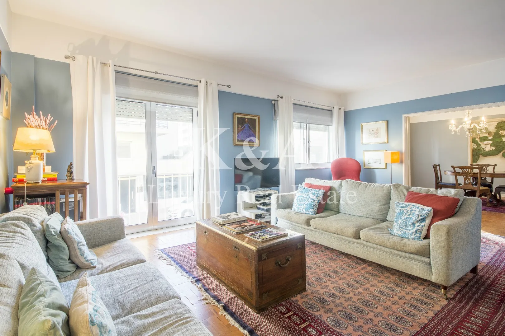 Apartamento T4+1 em primeira linha de mar na Foz