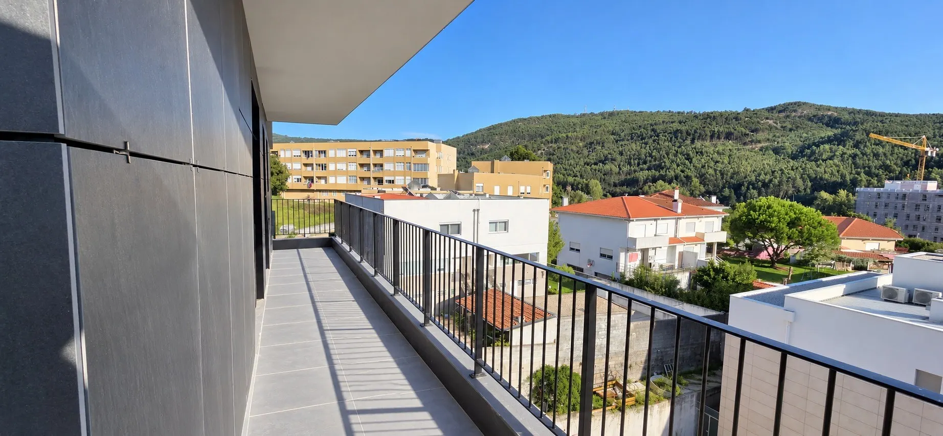T2 Novo com Varanda e Garagem em Nogueira, Braga | 359.000 €