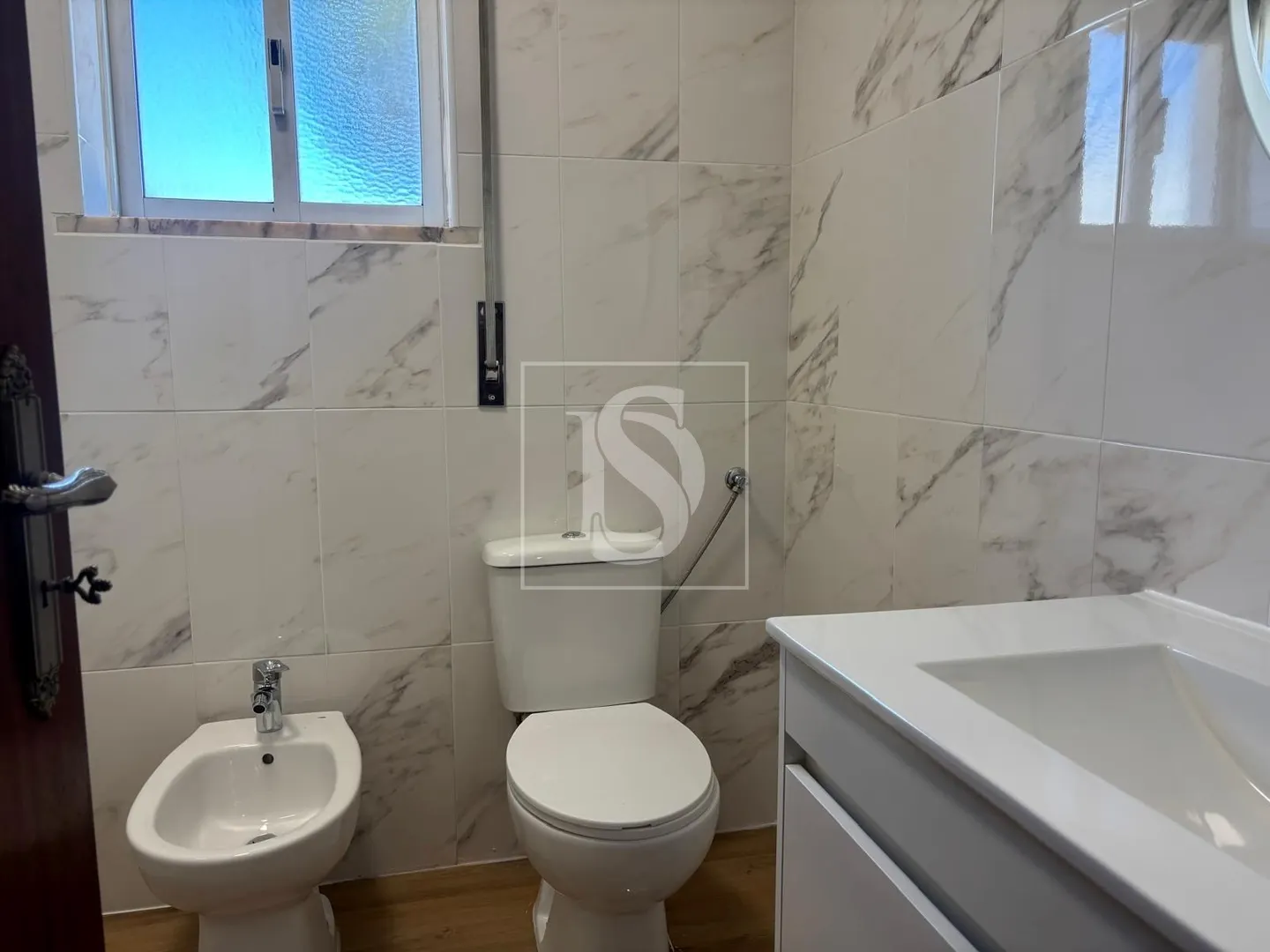 Apartamento T3 Remodelado em Darque
