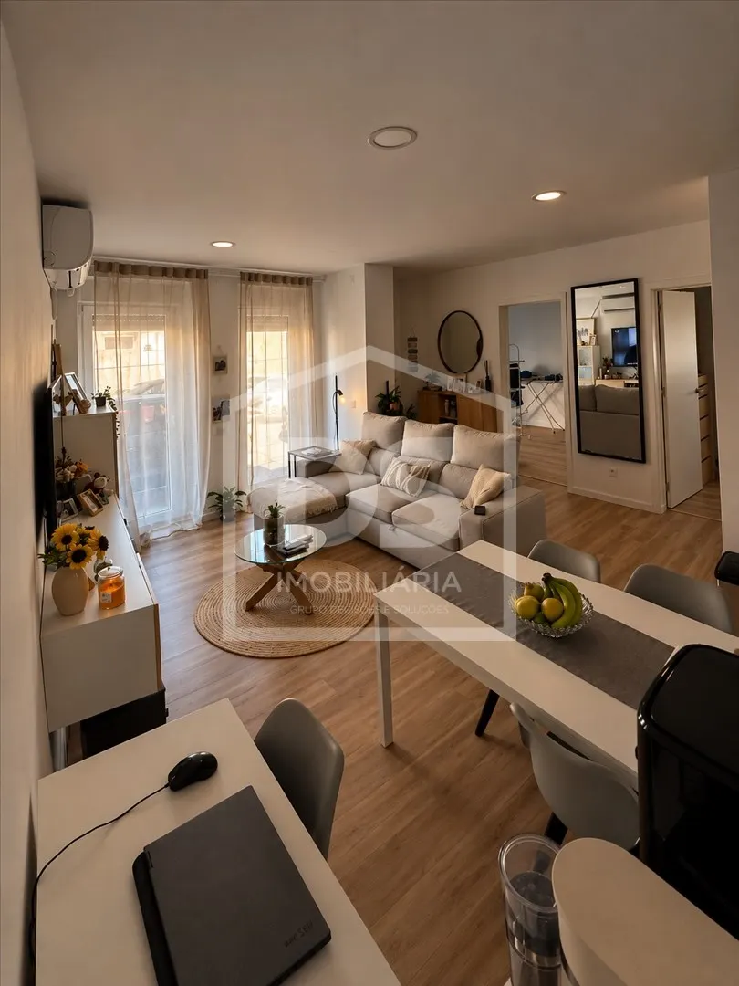 Semi-detached house T2