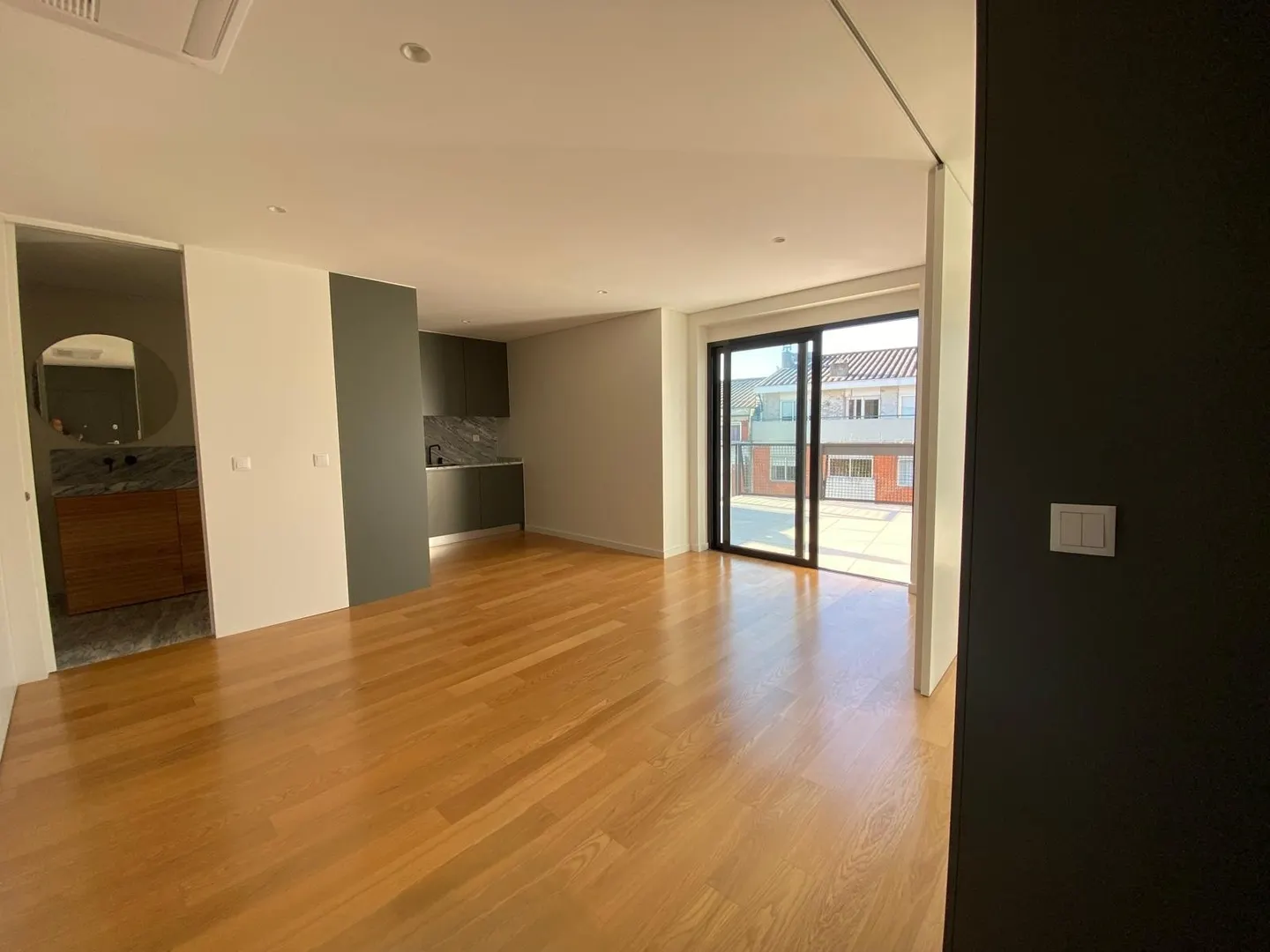 Apartamento T1 c/ terraço e Box - Metro Matosinhos