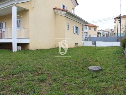 Moradia Isolada T4+1 em Orgens