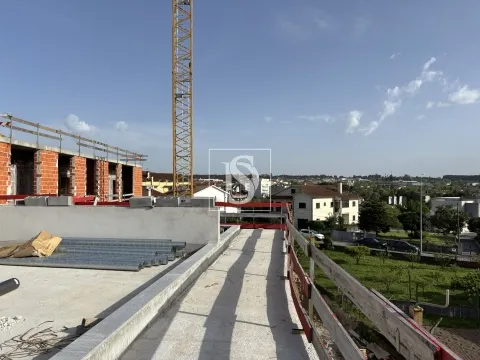 Apartamento T3 na cobertura do Edifício CONCORDE Tondela