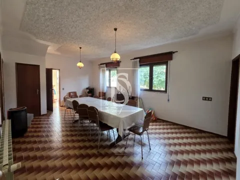 Moradia T6, centro de Tondela / Venda / 315000 / Ref. DSTNDALX144