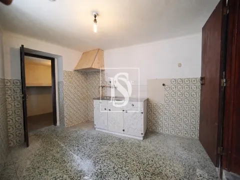 Moradia com 2 assoalhadas localizada em Soudos