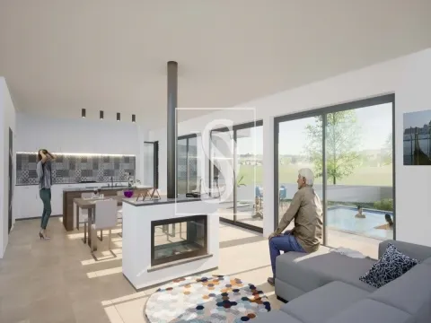 Moradia T3 com piscina/Nova a estrear/ Costa de Prata/Campo/€495.000