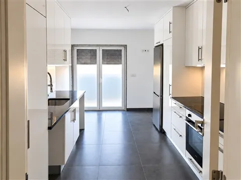 T4 Cobertura na Lourinhã | Espaço, conforto e vistas para desfrutar