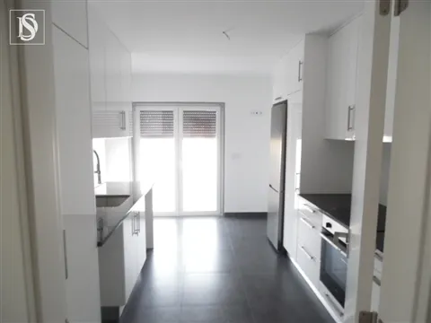 T4 Cobertura na Lourinhã | Espaço, conforto e vistas para desfrutar
