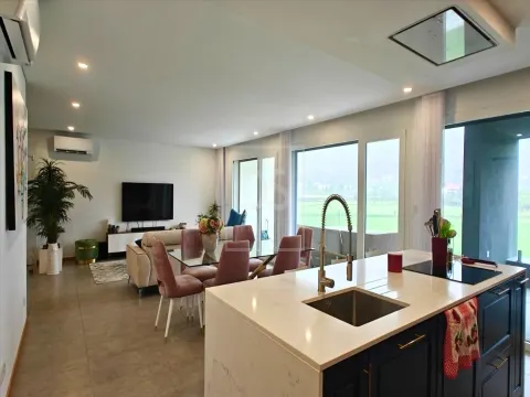 Moradia Contemporânea com Piscina e Jardim Privativo | Ponte de Lima