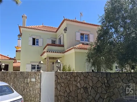 Moradia T4 em Mafra