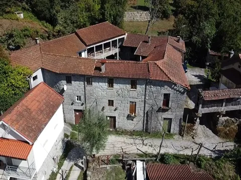 Moradia para Restaurar T2