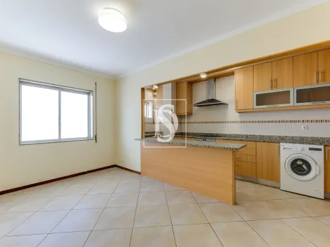 Apartamento T1+1