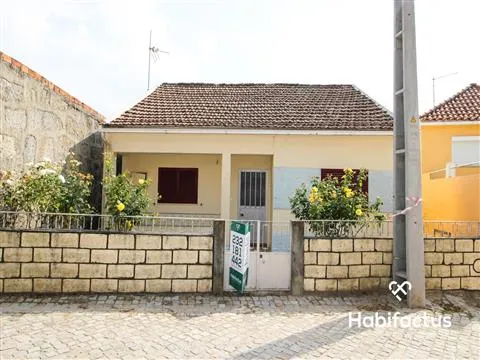 Detached house T2