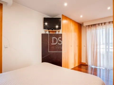 Moradia T3 com piscina, em Guimarães