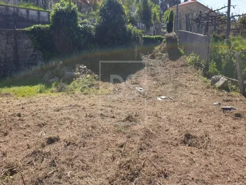 Quinta / Casa De Campo em pedra para remodelar em Ponte de Lima